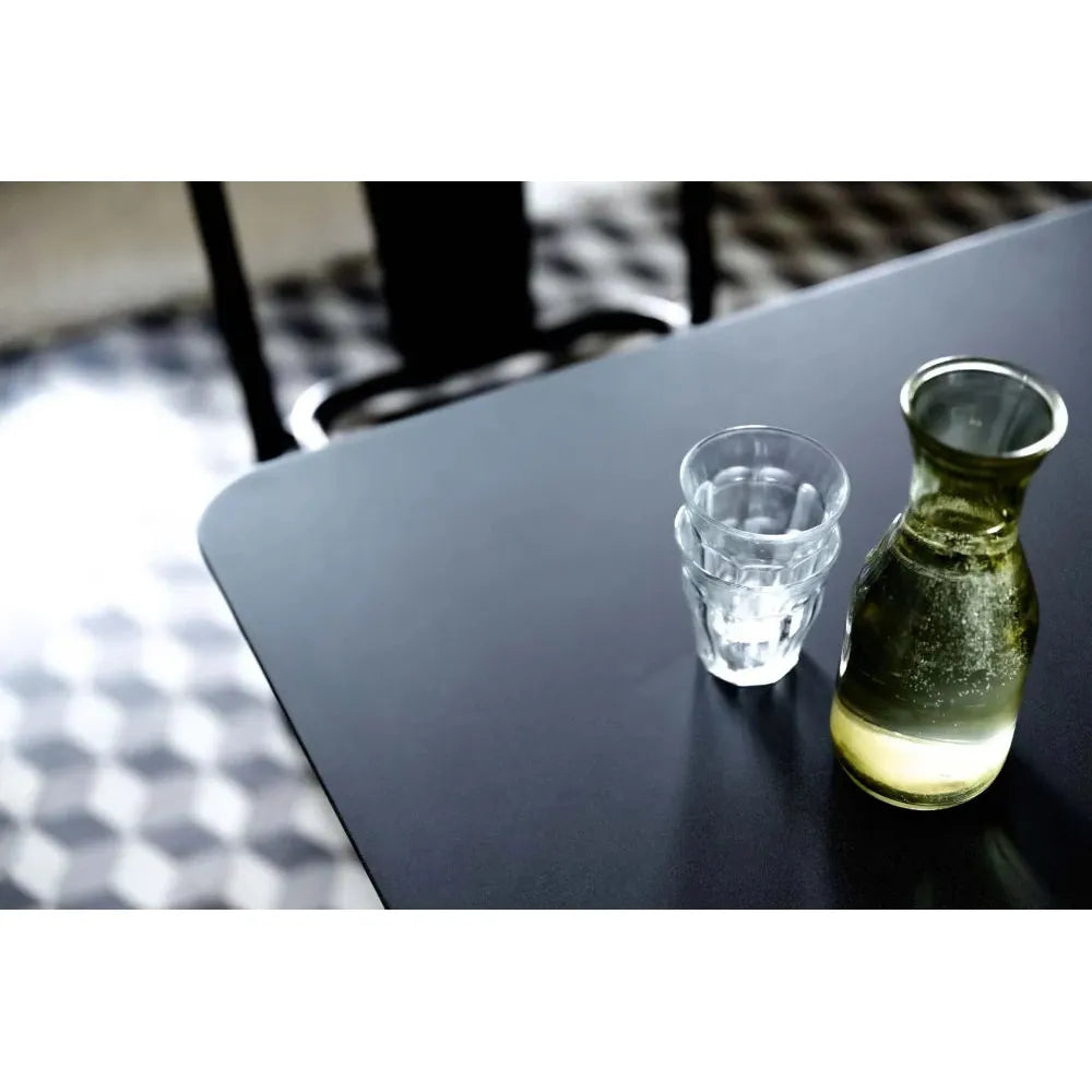 DONUT RECTANGULAR BISTRO TABLE