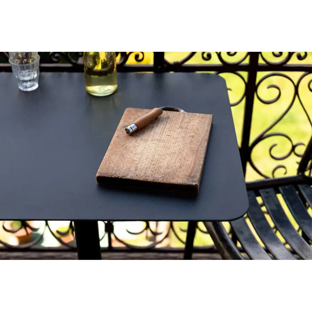DONUT RECTANGULAR BISTRO TABLE
