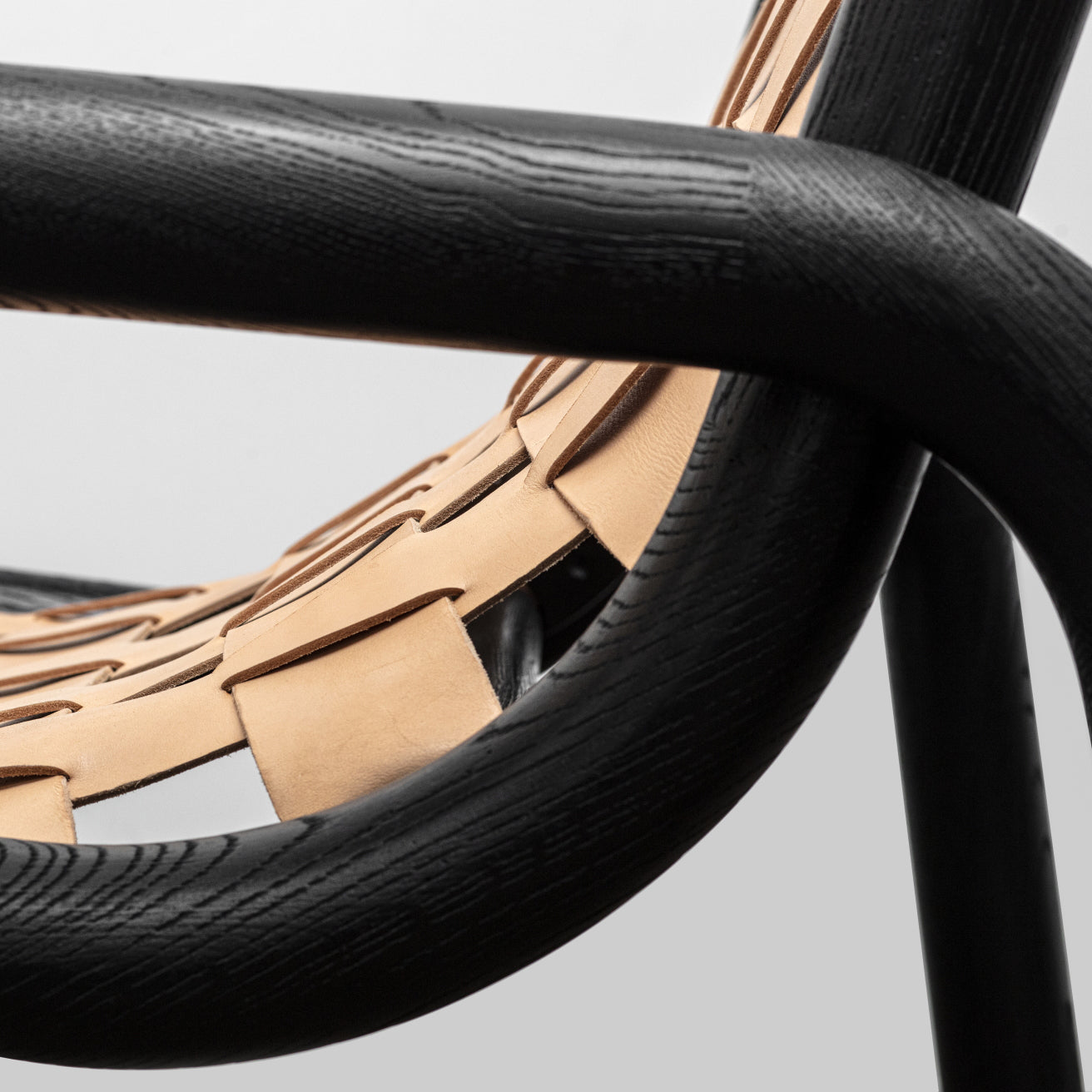 Ginga Leather Armchair