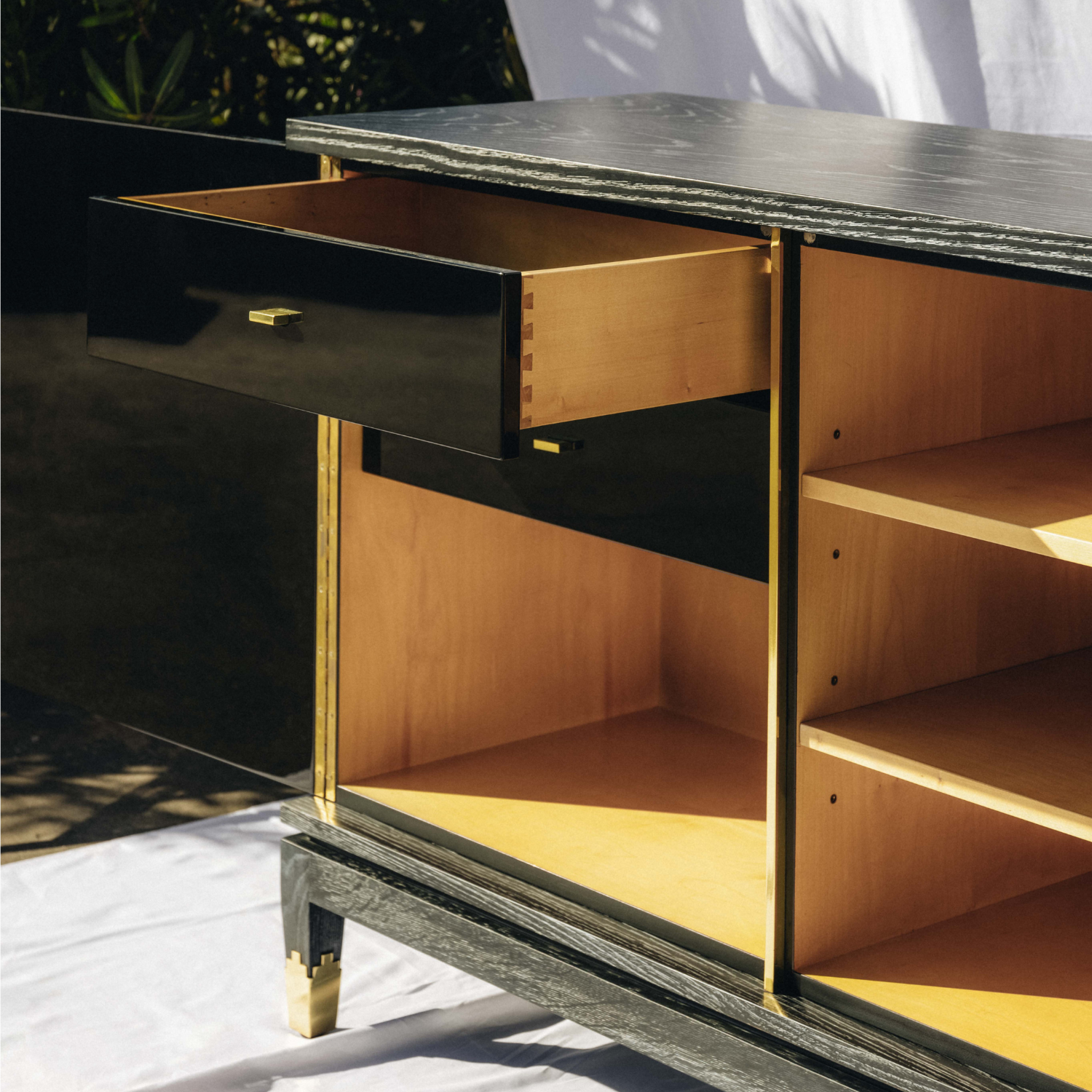 ANNA CABINET