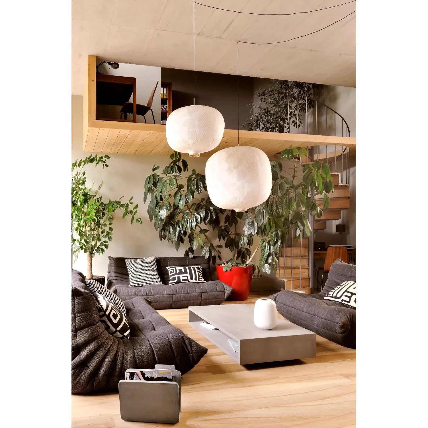 MONOBLOC RECTANGULAR COFFEE TABLE