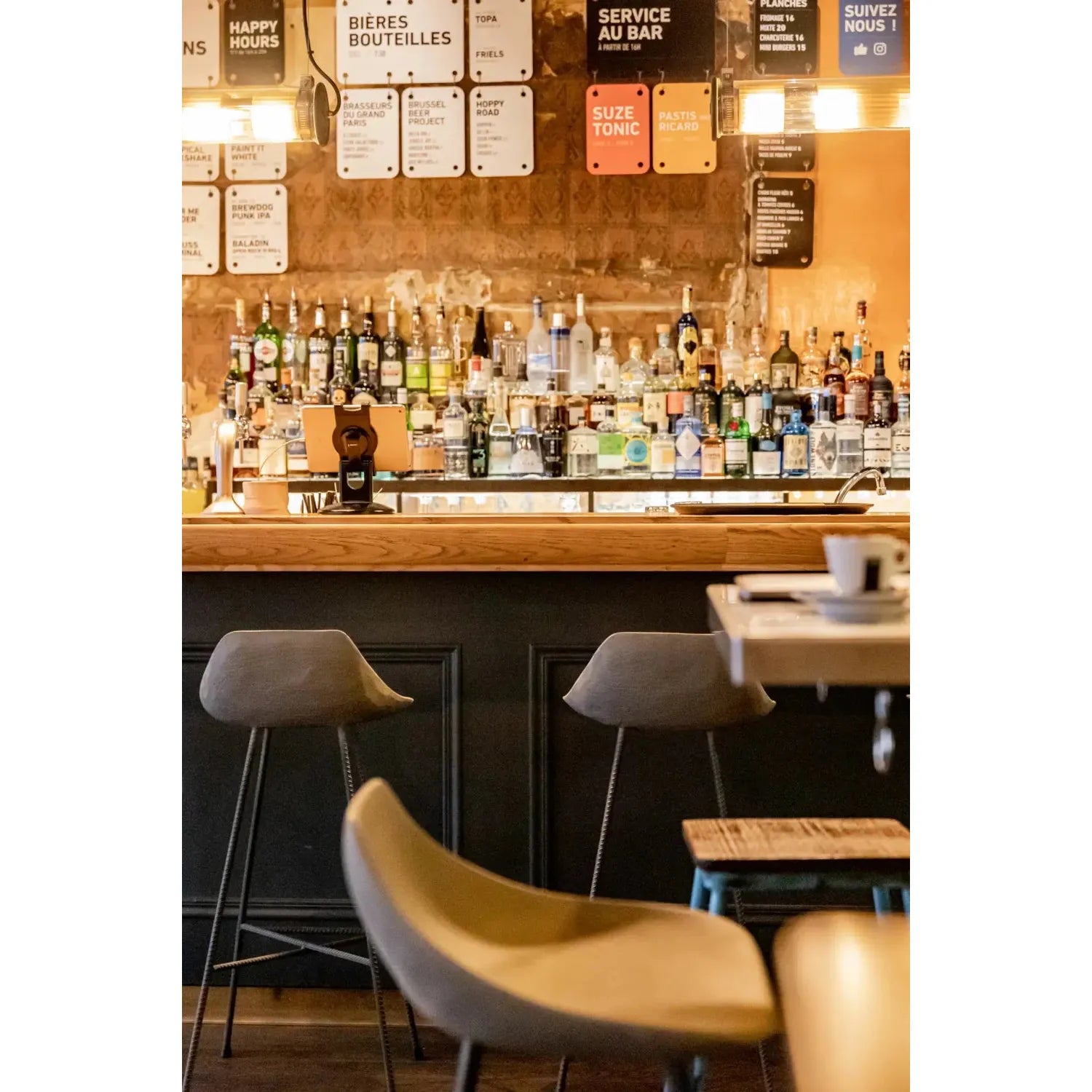 HAUTEVILLE 670 BARSTOOL
