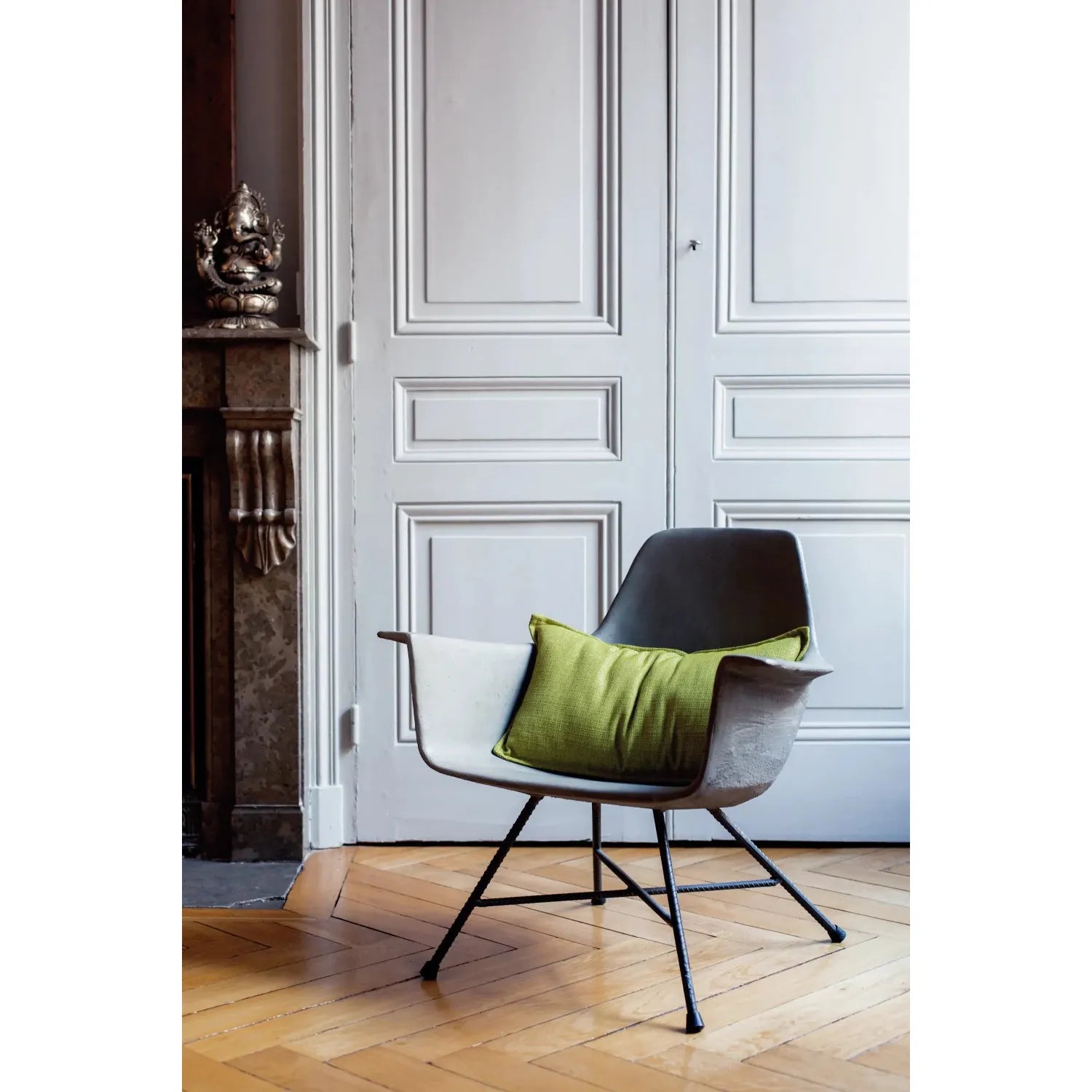 HAUTEVILLE LOW ARMCHAIR