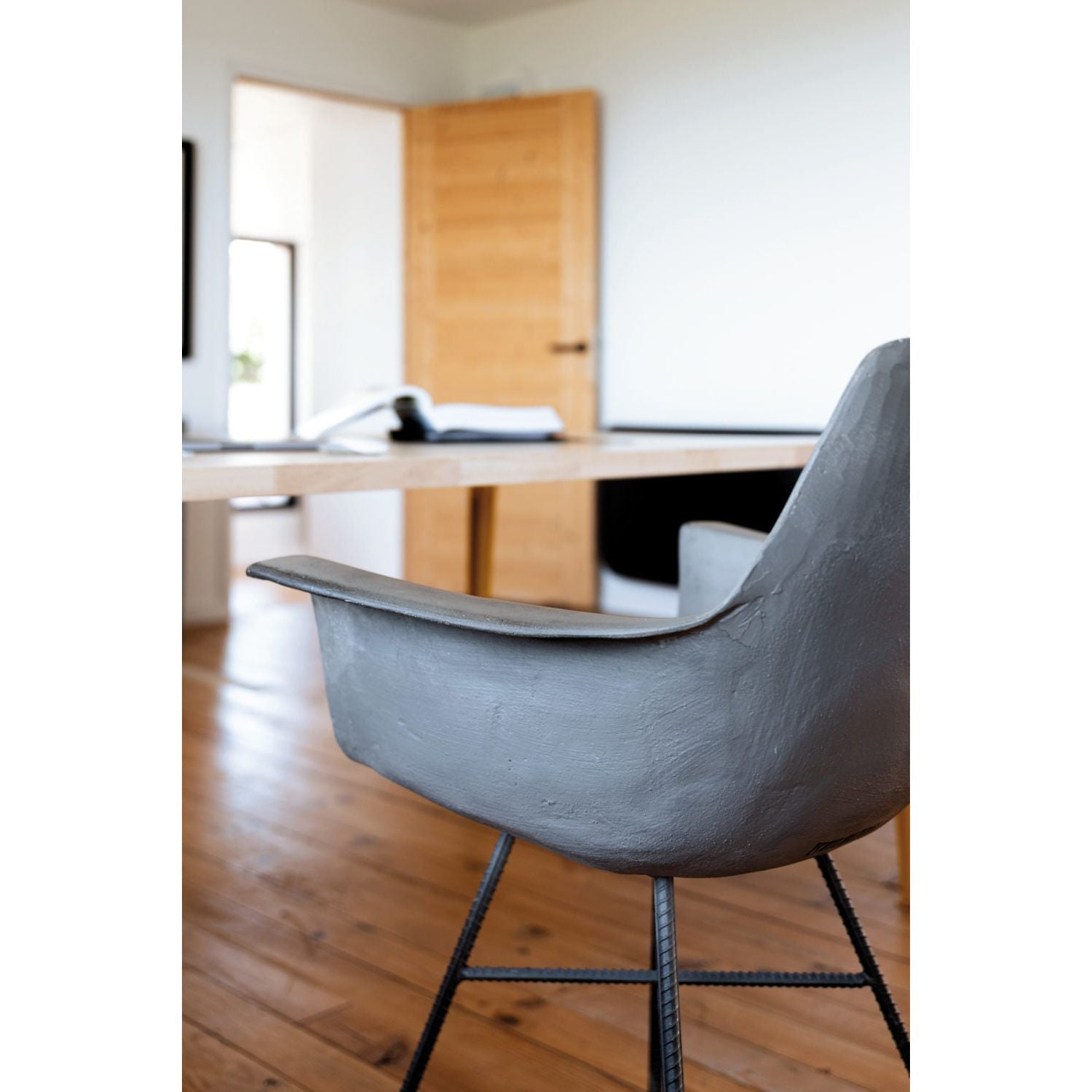 HAUTEVILLE ARMCHAIR