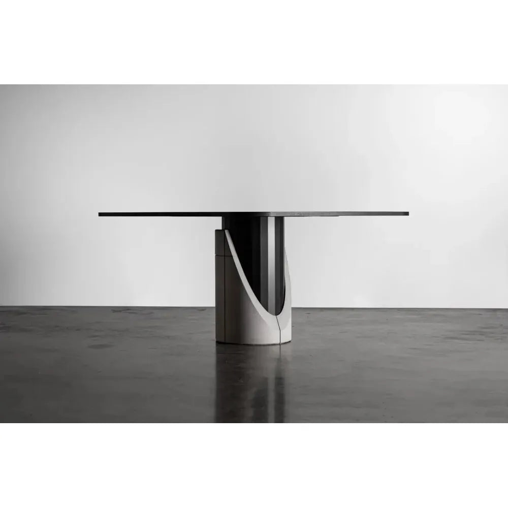 SHARP ROUND 1400 DINING TABLE