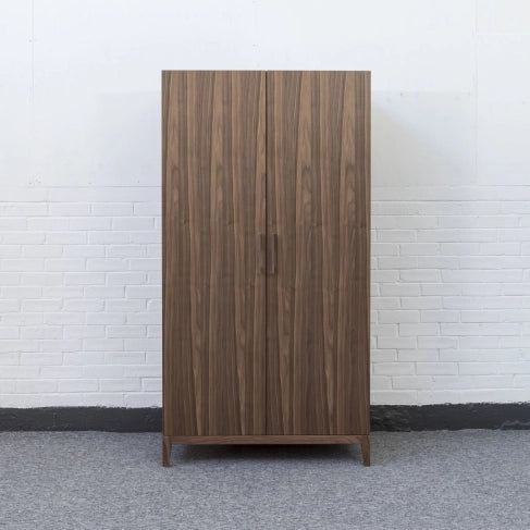 Calla Wardrobe: Stylish Storage Solution for Organized Bedrooms