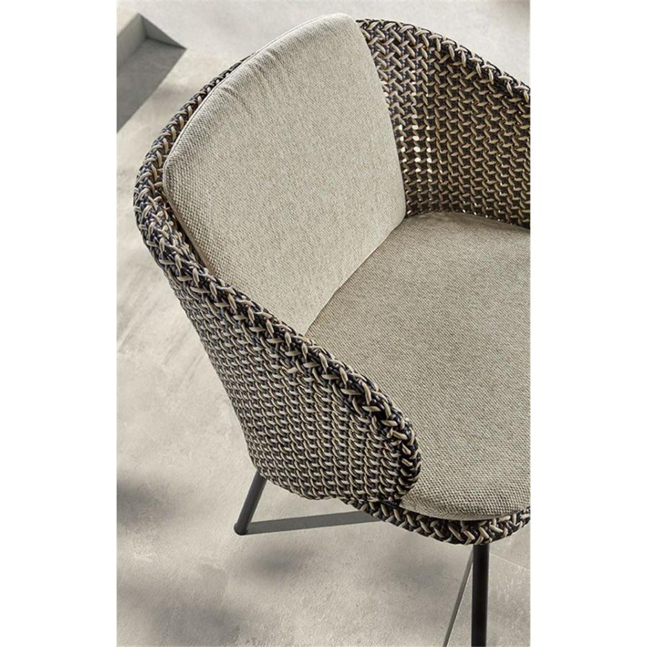 MODESTO lounge chair black alu, weaving oyster incl cushion cream