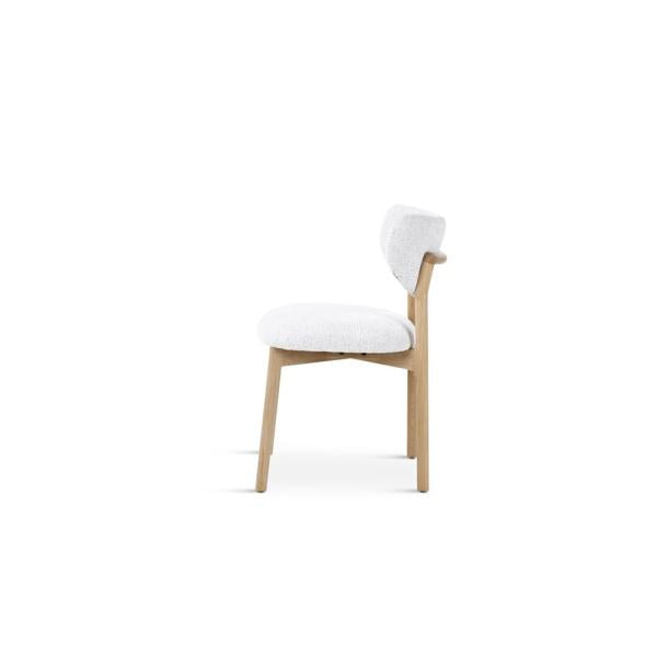 BLAKE chair ivory, wooden legs naturel