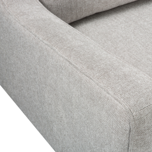 Chic Daffy 2.5 Seat Sofa: Perfect Blend of Style and Comfort