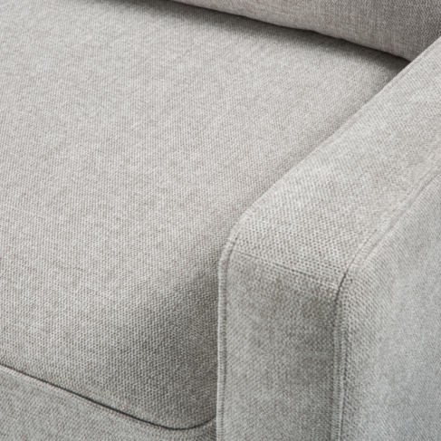 Chic Daffy 2.5 Seat Sofa: Perfect Blend of Style and Comfort