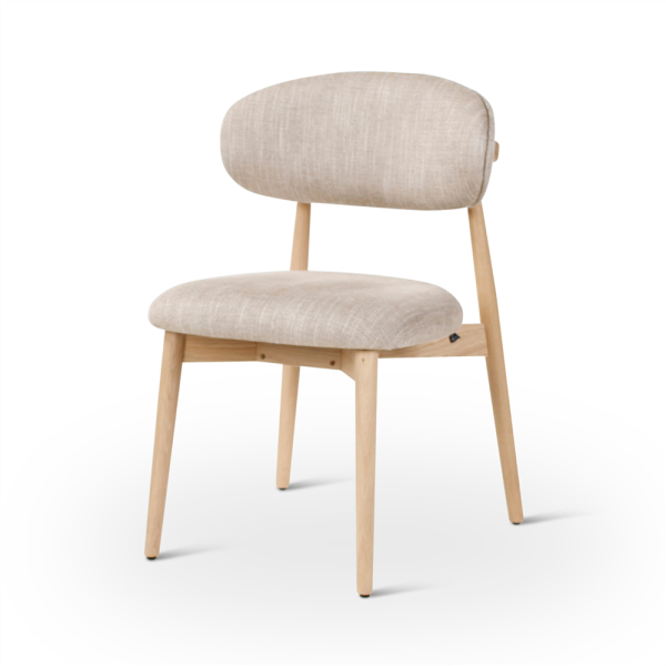 LOOF chair with round wooden legs