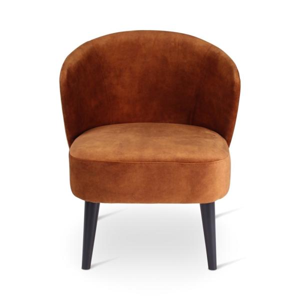 LOT lounge chair with round wooden legs